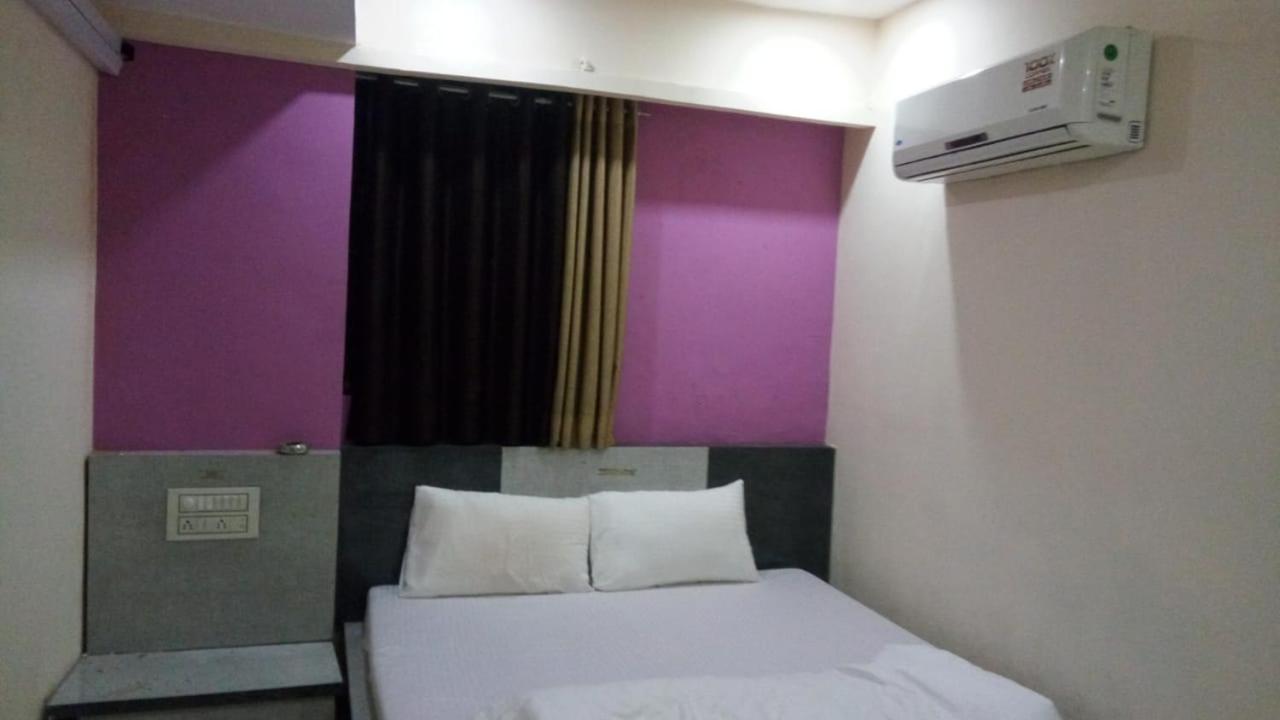 Hotel Swell Ahmedabad Exterior foto