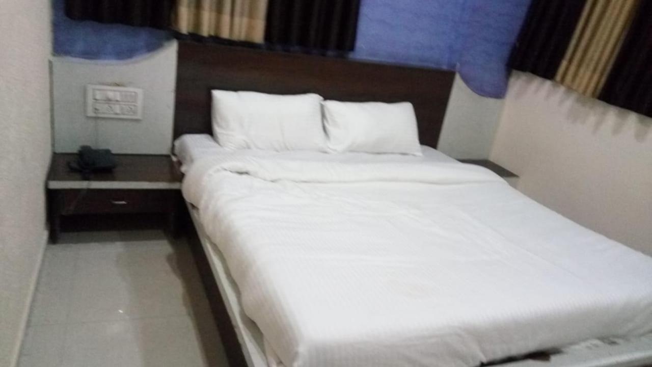 Hotel Swell Ahmedabad Exterior foto